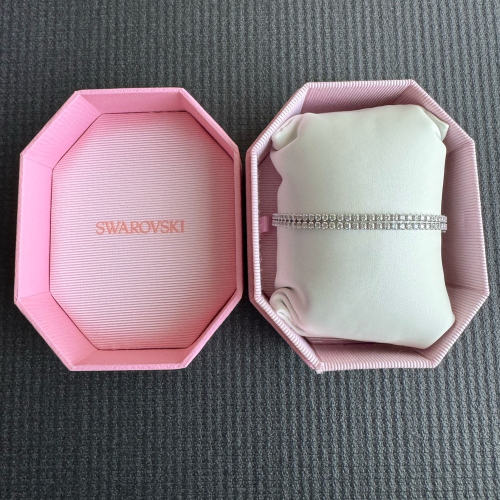SWAROVSKI Matrix bracelet
Round cut, White, Rhodium plated